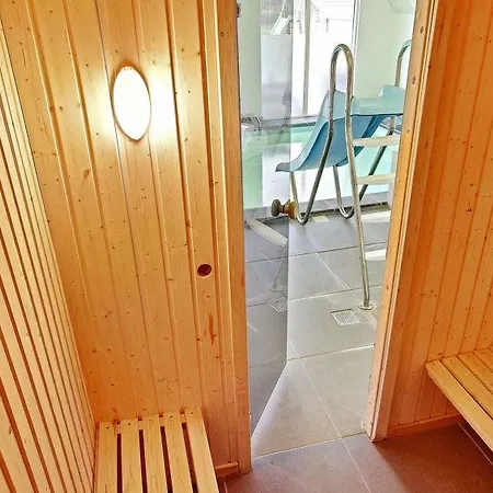 Holiday home Toftum Sleeps 20 Pool Wifi Toftum (Syddanmark)